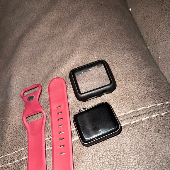 Apple Watch Series 3 bought from a friend never gotaround to usegreat condition